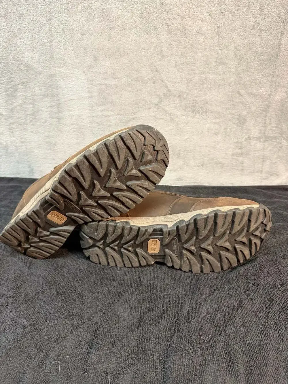 Size 14 Duluth Trading Co. Men's Leather Slip-On Shoes Brown.